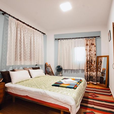 Bb Traditional Apartment Гирокастра Экстерьер фото