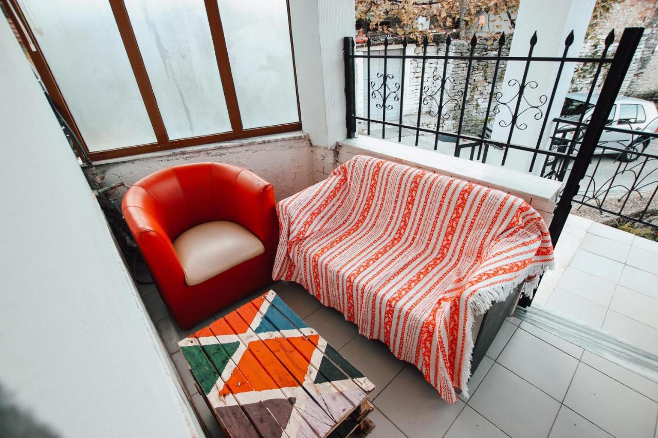 Bb Traditional Apartment Гирокастра Экстерьер фото